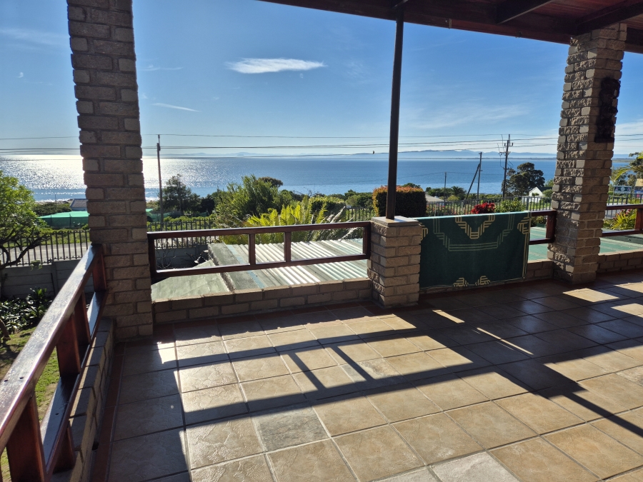 5 Bedroom Property for Sale in Kleinkoornhuis Western Cape